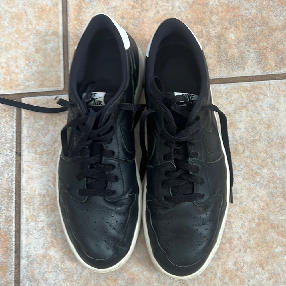 Air Jordan 1 low OG ‘cyber Monday’